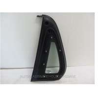 HOLDEN COMMODORE VE/VF - 8/2007 to CURRENT - 2DR UTE - DRIVERS - RIGHT SIDE REAR OPERA GLASS - NOT ENCAPSULATED - GREEN - NEW