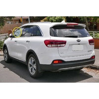 KIA SORENTO UM - 6/2015 to 7/2020 - 5DR WAGON - PASSENGERS - LEFT SIDE FRONT DOOR GLASS - WITH FITTINGS - NEW