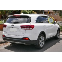 KIA SORENTO UM - 6/2015 to 7/2020 - 5DR WAGON - DRIVERS - RIGHT SIDE FRONT DOOR GLASS - WITH FITTINGS - NEW