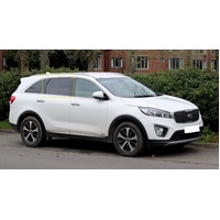 KIA SORENTO UM - 6/2015 to 7/2020 - 5DR WAGON - DRIVERS - RIGHT SIDE REAR DOOR GLASS - WITH FITTINGS - GREEN - NEW
