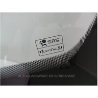 VOLVO S40 2/2004 to 12/2012 - 4DR SEDAN - FRONT WINDSCREEN GLASS - MIRROR BUTTON & MOULDING FITTED - NEW