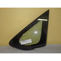 suitable for TOYOTA COROLLA ZRE152R - 5/2007 to 10/2012 - 5DR HATCH - LEFT SIDE FRONT QUARTER GLASS - ENCAPSULATED
