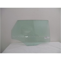 AUDI A3/S3 8V - 5/2013 TO 1/2022 - 5DR HATCH - DRIVERS - RIGHT SIDE REAR DOOR GLASS - GREEN