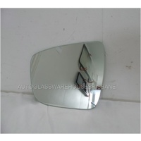 NISSAN X-TRAIL T32 - 3/2014 to 11/2022 - 5DR WAGON - LEFT SIDE MIRROR - FLAT GLASS ONLY - 173mm WIDE X 137mm HIGH