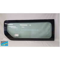 RENAULT TRAFFIC X82 -1/2015 TO CURRENT - VAN - LEFT SIDE REAR BONDED FIXED CARGO GLASS - (1320 X 565) - GREEN