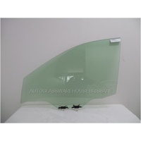 NISSAN X-TRAIL T32 - 3/2014 to 11/2022 - 5DR WAGON - LEFT SIDE FRONT DOOR GLASS - WITH FITTINGS - GREEN