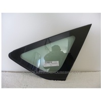 suitable for TOYOTA PRIUS NHW20R - 10/2003 to 7/2009 - 5DR HATCH - DRIVERS - RIGHT SIDE REAR OPERA GLASS - ENCAPSULATED