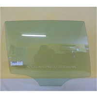VOLKSWAGEN GOLF VII - 4/2013 TO CURRENT - 5DR HATCH - DRIVER - RIGHT SIDE REAR DOOR GLASS - 1 HOLE - GREEN