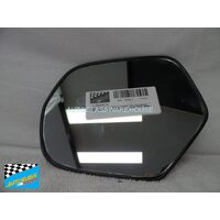 MITSUBISHI TRITON MQ - 4/2015 to CURRENT - UTE - PASSENGERS - LEFT SIDE MIRROR -FLAT GLASS ONLY  WITH BACKING PLATE - AMPAS SR1300 - H663