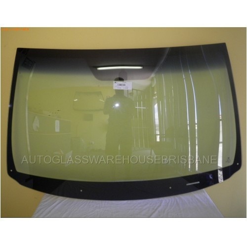 suitable for TOYOTA RAV4 30 SERIES - 1/2006 to 2/2013 - 5DR WAGON - FRONT WINDSCREEN GLASS - MIRROR BUTTON, TOP MOULDING - NEW