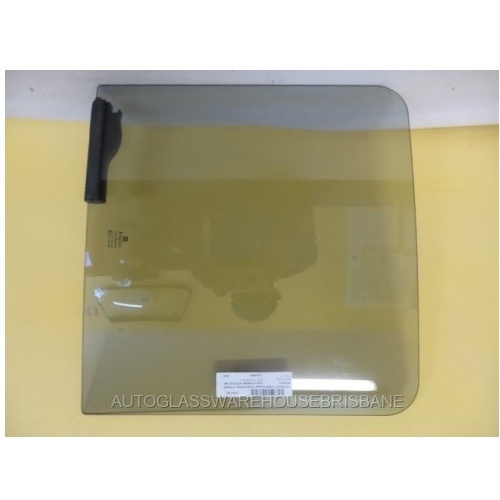 suitable for TOYOTA HIACE 220 SERIES - 4/2005 to 4/2019 - SLWB/LWB VAN - RIGHT SIDE SLIDING WINDOW GLASS - MIDDLE, KINGSLEY, 415x402 - (Second-hand)