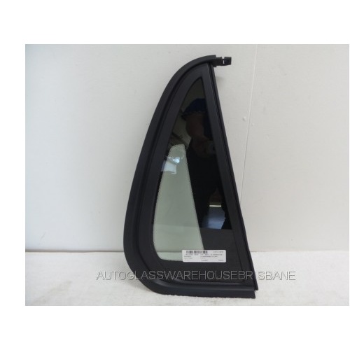 HOLDEN COMMODORE VE/VF - 8/2007 to CURRENT - 2DR UTE - DRIVERS - RIGHT SIDE REAR OPERA GLASS - NOT ENCAPSULATED - GREEN - NEW