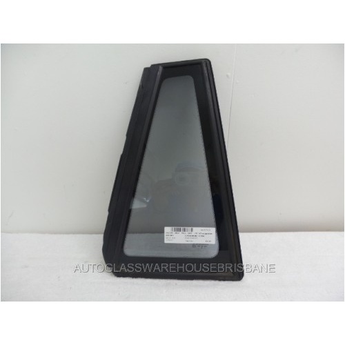 HOLDEN COMMODORE VE/VF - 7/2008 to CURRENT - 4DR WAGON - DRIVERS - RIGHT SIDE REAR QUARTER GLASS - ENCAPSULATED - (Second-hand)