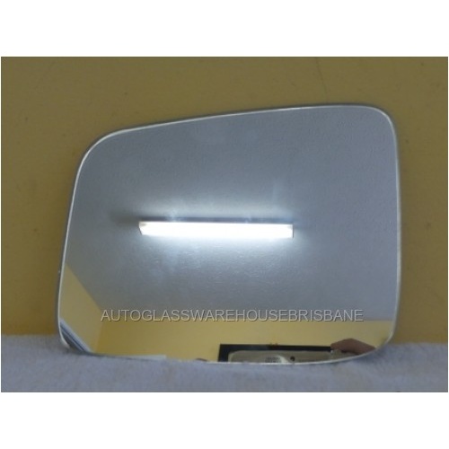 NISSAN X-TRAIL  T31 - 10/2007 to 2/2014 - 5DR WAGON - LEFT SIDE MIRROR - FLAT GLASS ONLY - 169mm WIDE X 135mm HIGH - NEW