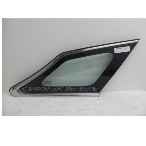 HYUNDAI i40 YF - 10/2011 to CURRENT - 4DR WAGON - RIGHT SIDE REAR CARGO GLASS - GREEN - ENCAPSULATED - (Second-hand)