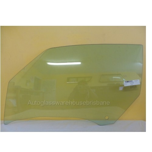 NISSAN 370Z Z34 - 5/2009 TO CURRENT - 2DR COUPE - LEFT SIDE FRONT DOOR GLASS - SCRATCHED - (Second-hand)
