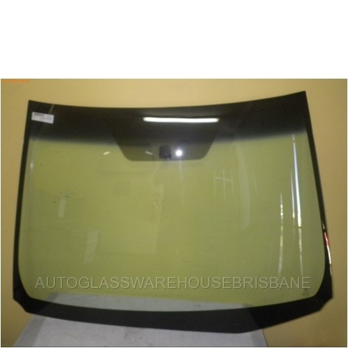 suitable for TOYOTA PRIUS C NHP10R - 03/2012 to 1/2021 - 5DR HATCH - FRONT WINDSCREEN GLASS - NEW