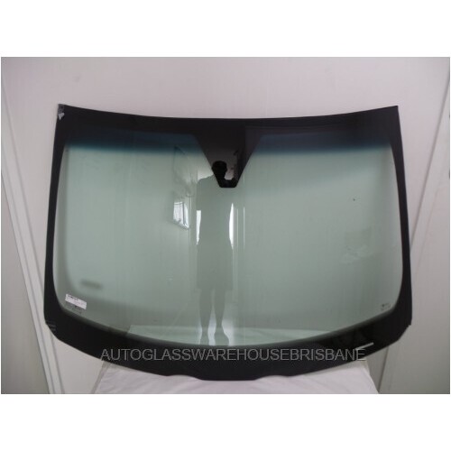 VOLVO S40 2/2004 to 12/2012 - 4DR SEDAN - FRONT WINDSCREEN GLASS - MIRROR BUTTON & MOULDING FITTED - NEW