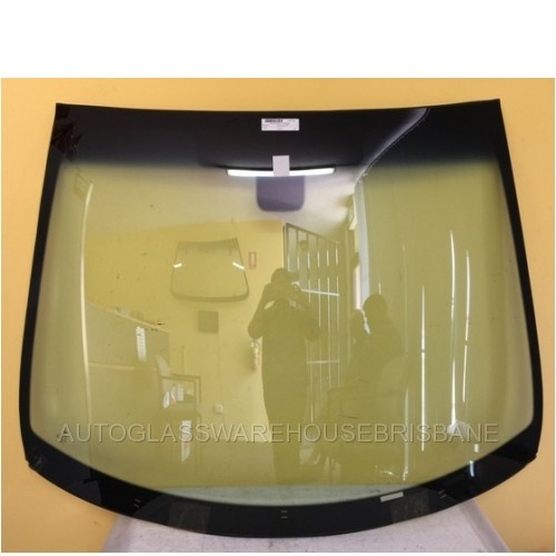 PEUGEOT 207 - 3/2007 to 12/2012 - HATCH/WAGON - FRONT WINDSCREEN GLASS - RAIN SENSOR,MIRROR BUTTON,TOP&SIDE MOULD,RETAINER - NEW