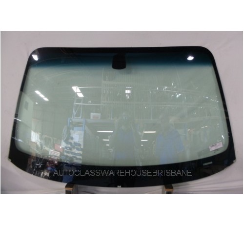BMW 1 SERIES E87 - 9/2004 to 9/2011 - 5DR HATCH - FRONT WINDSCREEN GLASS - MIRROR BUTTON FITTED (NO RAIN SENSOR) - NEW
