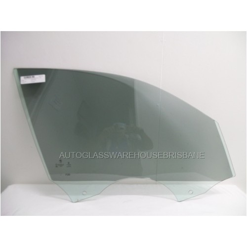 BMW 1 SERIES F20 - 10/2011 TO 10/2019 - 5DR HATCH - DRIVER - RIGHT SIDE FRONT DOOR GLASS (2 HOLES) - GREEN - NEW