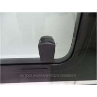 FORD TRANSIT VH/VJ/VM - 11/2000 TO 9/2014 - MWB/LWB/JUMBO - RIGHT SIDE COMPLETE SLIDING WINDOW GLASS - GREEN -DOES NOT SUIT W/ RIGHT SIDE SLIDING DOOR