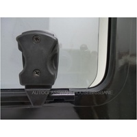 IVECO DAILY - 3/2002 to 3/2015 - SWB VAN - PASSENGERS - LEFT SIDE FRONT SLIDING UNIT - BONDED GLASS IN ALUMINIUM - 1085 x 625 - NEW