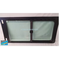 VOLKSWAGEN CARAVELLE/MULTIVAN T5/T6 -  01/2010 to 12/2015 - PEOPLE MOVER - PASSENGERS - LEFT SIDE FRONT CARGO SLIDING WINDOW GLASS - GREEN - NEW