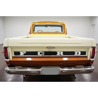 FORD F100 - 1/1967 to 1/1973 - UTE - REAR WINDSCREEN GLASS - 1400mm x 335mm (Clear glass) - (Second-hand)