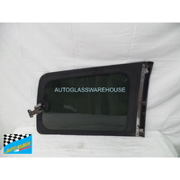MITSUBISHI PAJERO NS/NT/NW/NX - 11/2006 to CURRENT - 4DR WAGON - PASSENGERS - LEFT SIDE REAR CARGO GLASS - PRIVACY GREY - (BACK EDGE 440mm TALL) - NEW