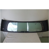 MERCEDES B CLASS W246 - 3/2012 TO 9/2018 - 5DR HATCH - REAR WINDSCREEN GLASS - HEATED - (VERY LIMITED STOCK) - NEW