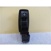 NISSAN SKYLINE R34 - 1998 TO 2002 - 4DR SEDAN - DRIVER - RIGHT REAR DOOR POWER SWITCH - 1958RAA - (Second-hand)