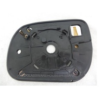 suitable for TOYOTA RAV4 30 SERIES - 1/2006 to 2/2013 - 5DR WAGON - RIGHT SIDE MIRROR - FLAT GLASS ONLY WITH BACKING - (Second-hand)