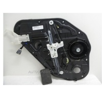 HYUNDAI i30 GD - 5/2012 to CURRENT - 5DR HATCH - RIGHT SIDE REAR WINDOW REGULATOR - ELECTRIC - PANEL ASSY PLASTIC - (Second-hand)