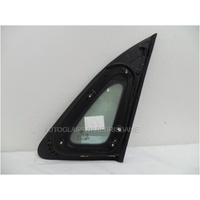 HYUNDAI KONA - 9/2017 TO 5/2023 - 5DR SUV - PASSENGERS - LEFT SIDE REAR OPERA GLASS - GREEN - (SECOND-HAND)