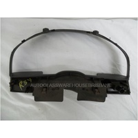 NISSAN SKYLINE R34 - 1/1998 to 1/2001 - 4DR SEDAN - DASH SURROUND - 88240 AA000-K10261 - (Second-hand)