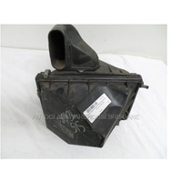 NISSAN SILVIA S15/200SX - 11/2000 to 2003 - 2DR COUPE - AIR BOX TURBO MODEL - 75F00 - (Second-hand)