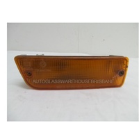 MITSUBISHI RVR CHARIOT - 1/1991 to 1/1997 - 5DR WAGON - RIGHT SIDE FRONT INDICATOR - 1121-525R - (Second-hand)
