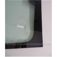 SUBARU IMPREZA G5 (GT) -12/2016 TO 09/2023- SEDAN/HATCH - FRONT WINDSCREEN GLASS - (SUNVISOR WITH CUT OUT FOR EYE SIGHT) - ANTENNA