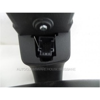 HOLDEN CAPTIVA SERIES 2 - 3/2011 to 12/2017 - WAGON - CENTER INTERIOR REAR VIEW MIRROR W/ LIGHT - ELECTROCHROMATIC TYPE S2 - E11 026002 (Second-hand)