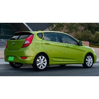 HYUNDAI ACCENT RB - 7/2011 to 12/2019 - 5DR HATCH - DRIVERS - RIGHT SIDE REAR OPERA GLASS - ENCAPSULATED - GREEN - (SECOND-HAND)