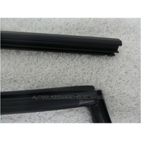 NISSAN X-TRAIL T31 - 10/2007 to 2/2014 - 5DR WAGON - FRONT WINDSCREEN RUBBER MOULD - NEW