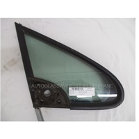 PEUGEOT 307 - 12/2001 TO 2008 - HATCH/WAGON - DRIVERS - RIGHT SIDE FRONT QUARTER GLASS - ENCAPSULATED - MIRROR 6 HOLE - NEW