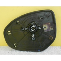 MAZDA 2 DE - 9/2007 to 8/2014 - 3/5DR HATCH - DRIVERS - RIGHT SIDE MIRROR WITH BACKING PLATE DF89 R - (Second-hand)