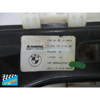 BMW 1 SERIES F20 - 10/2011 TO 10/2019 - 5DR HATCH - PASSENGERS - LEFT SIDE REAR WINDOW REGULATOR - (SECOND-HAND)