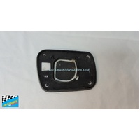 MAHINDRA PIK-UP S5 - 1/2007 to 12/2018 - 4DR DUAL CAB - PASSSENGERS - LEFT SIDE CURVED MIRROR - GENUINE WITH BASE - 1500209 -(SECOND-HAND)