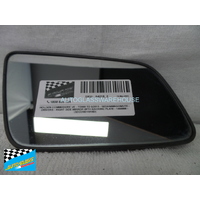 HOLDEN COMMODORE VE - 7/2008 TO 5/2013 - SEDAN/WAGON/UTE - DRIVER - RIGHT SIDE MIRROR WITH BACKING PLATE - 1468800 - (SECOND-HAND)