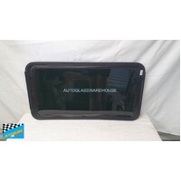 HOLDEN COMMODORE VE/VF - 8/2006 TO 10/2017 - SEDAN - SUNROOF GLASS - 820 x 435 - GENUINE - (SECOND-HAND)