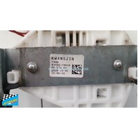SSANGYONG MUSSO Q200 - Q201 - Q215 - 10/2018 to 3/2022 - 4DR DUAL CAB - DRIVERS - RIGHT SIDE REAR WINDOW REGULATOR - (SECOND-HAND)
