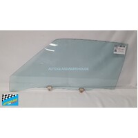HONDA ACCORD SA5 - 1981 to 1986 - 3DR HATCH (SY) - PASSENGERS - LEFT SIDE FRONT DOOR GLASS - GREEN -  980MM WIDE